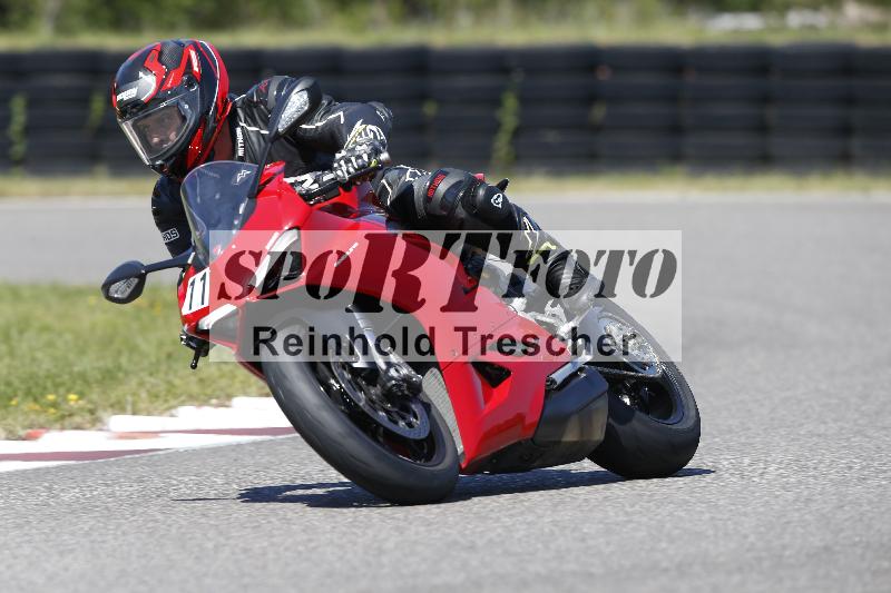 /Archiv-2025/48 25.08.2025 Cornu Master School ADR/blau-bleu/11